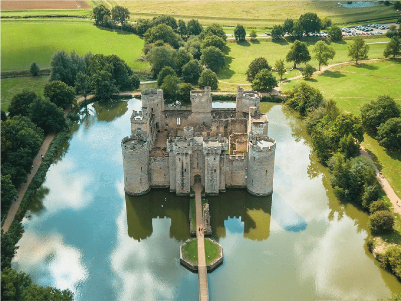 bodiam castle attractions east sussex camping glamping